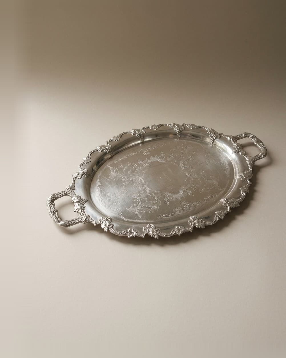 Medium Round Display Tray