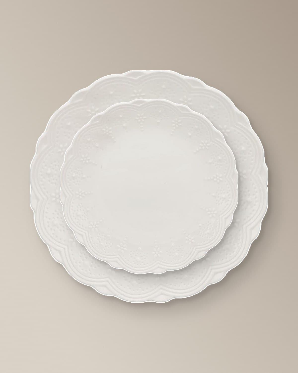 The La Bella collection: La Bella Dinner Plate, La Bella Salad Plate