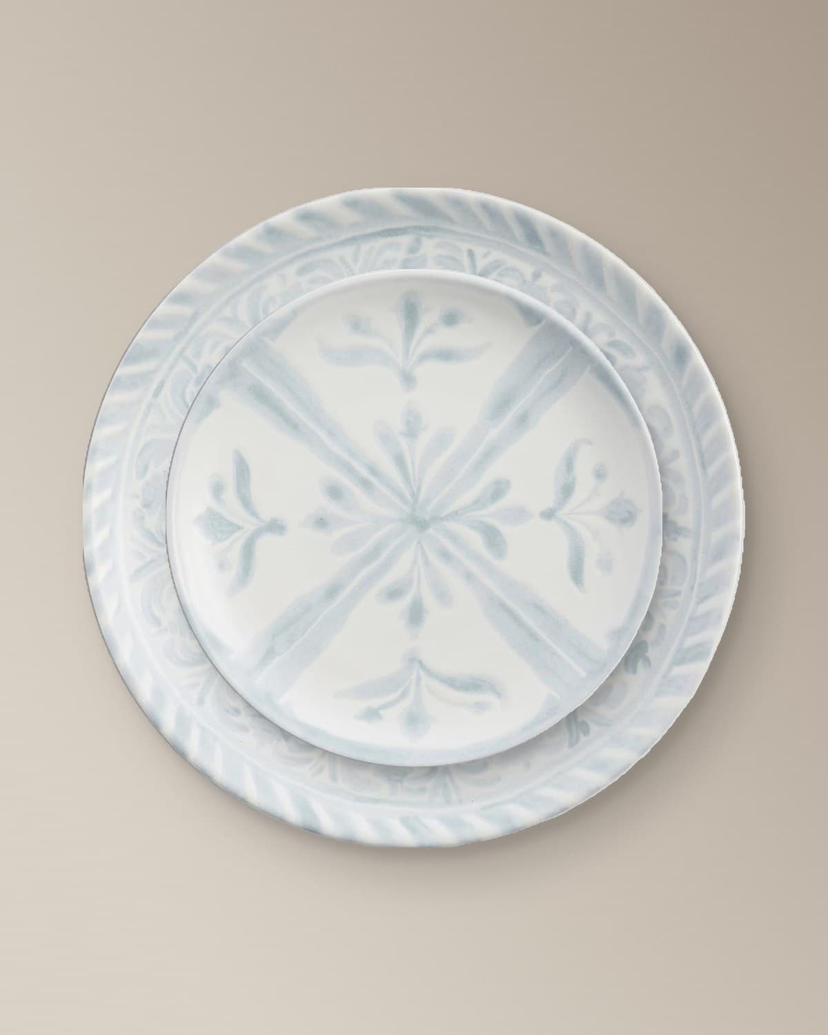 The Santorini collection: Santorini Dinner Plate, Santorini Salad Plate