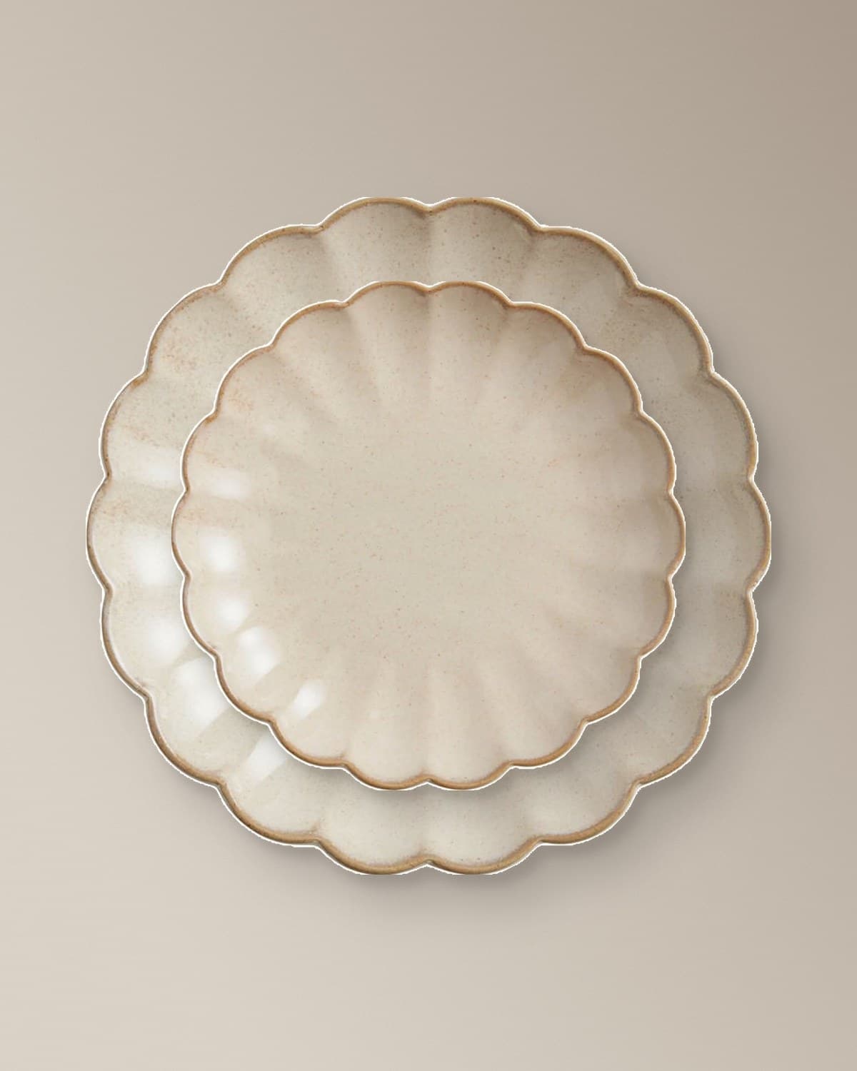 The Scallop Rim collection: Scallop Rim Dinner Plate, Scallop Rim Salad Plate